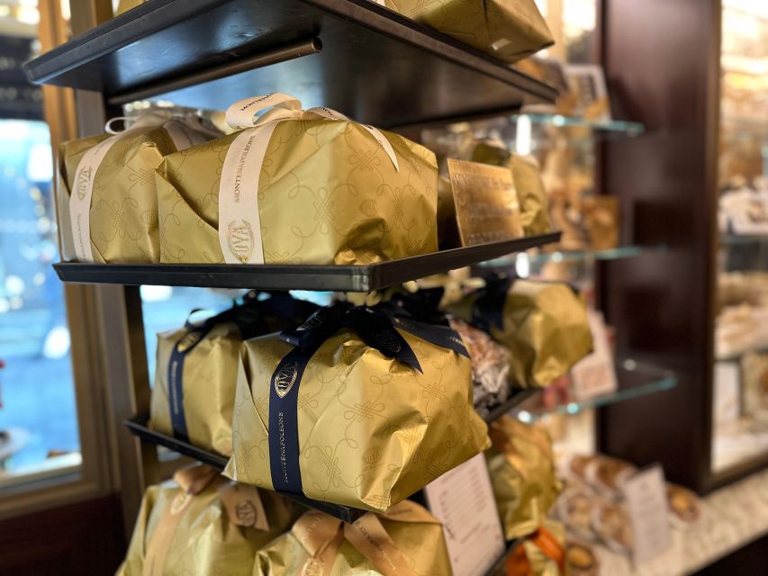 Milan's Panettone Tour - Galleria Vittorio Emanuele II and Piazza Fontana