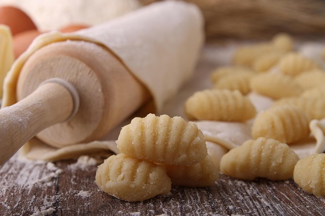 Natural Food & Wine in Milanese Home - Eat with Locals! - The Natural Wine Focus: Small Artisans, Real Pairing Logic