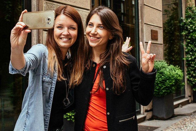 Off the Beaten Track in Milan: Private City Tour - Getting Started at Corso di Porta Ticinese (And Why It Matters)