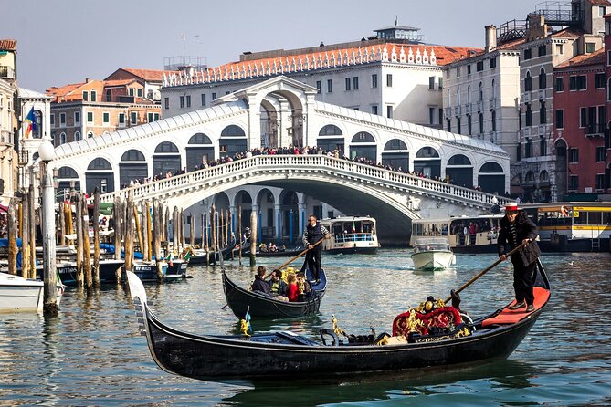 Private Transfer from Milan to Venice with a 2h Stop in Verona - Verona’s Piazza delle Erbe stop: what you can actually do in 2 hours