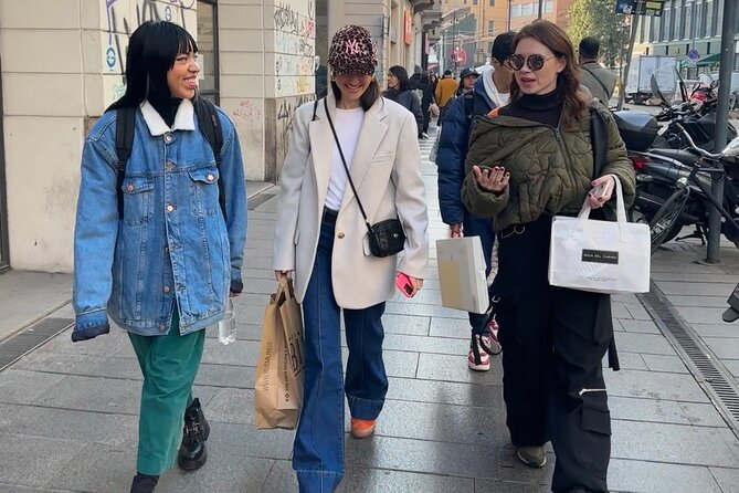Shopping in Milan with a Fashion Stylist - The walk logistics: starting by Duomo and ending near Brera