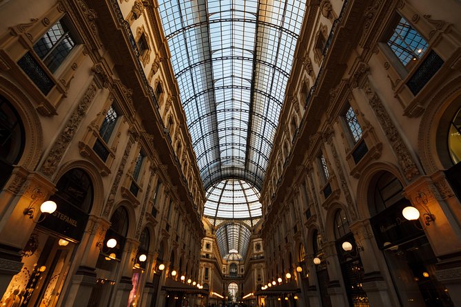 Skip The Line: Best Of Milan Tour With Last Supper & Milan Duomo - Stop 3: Entering the Milan Duomo and reading its details