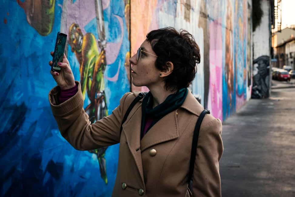 Street Art&Urban Vibes in Milan’s Most Exciting Rising Areas - The guide is the difference (and Simon really leans in)