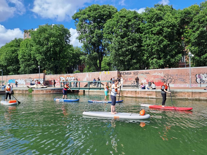 SUPMindfulness on Navigli: wellness experience in Milan - Digital detox: keep your phone in a locker and let Milan come to you