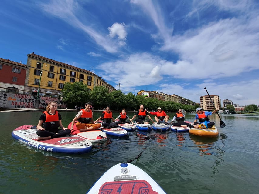 SUPMindfulness on Navigli: wellness experience in Milan - Meeting the instructors and learning your SUP before the water