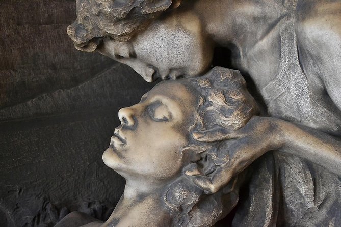 The Monumental Cemetery of Milan guided experience - Should you book the Monumental Cemetery guided tour?