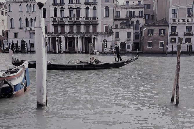 Venice Full Day tour from Milan by high speed train. Small Group - The boat transfer to Santa Lucia: a smoother ending to your day