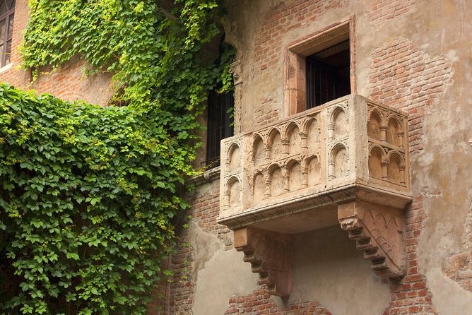 Verona & Lake Garda with Boat Cruise: Full-Day Tour from Milan - Key highlights worth clocking